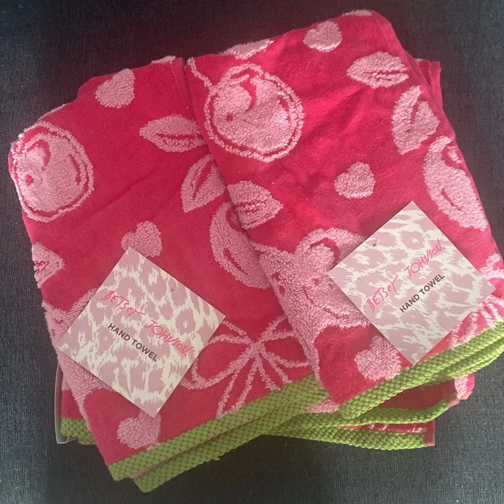 BETSEY JOHNSON XOXO CHERRIES AND BOWS PINK 7PC BATHROOM BATH TOWEL SET 🍒